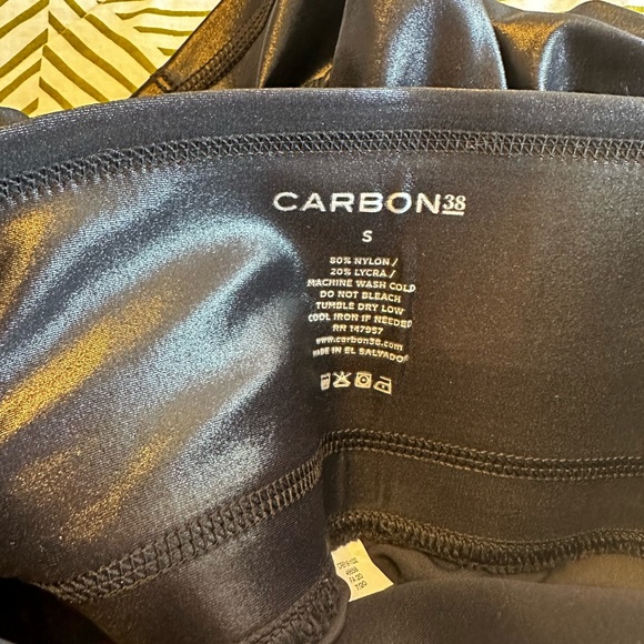 Carbon 38 high rise biker short in takara shine. Black. Size S. NWT - Picture 7 of 8